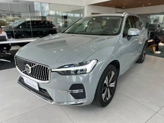 VOLVO XC60 2.0 T8 RECHARGE PLUS AWD GEARTRONIC