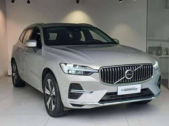 VOLVO-XC60-2022