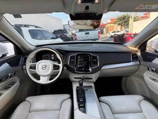 VOLVO-XC90-2.0 T6 GASOLINA MOMENTUM AWD GEARTRONIC VOLVO-XC90-2017