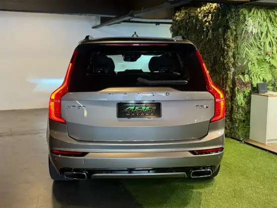 VOLVO-XC90-2019