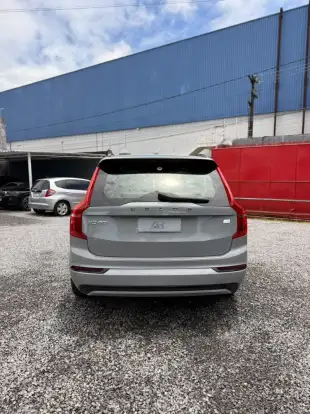 VOLVO-XC90-2023