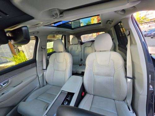 VOLVO-XC90-2025
