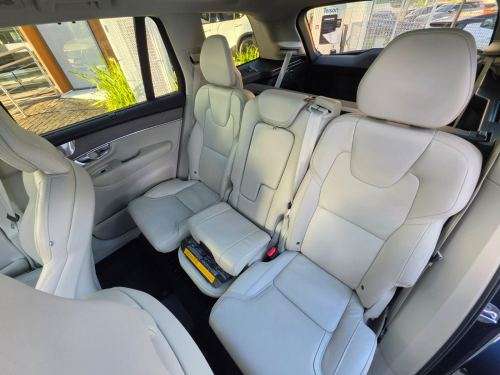 VOLVO-XC90-2025