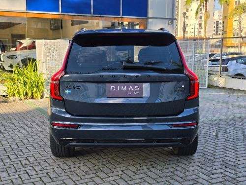 VOLVO-XC90-2025