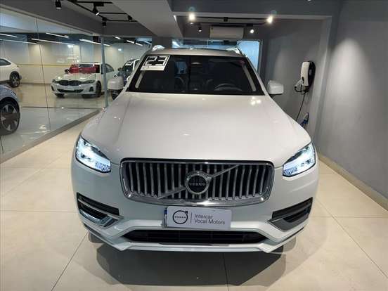 VOLVO-XC90-2023