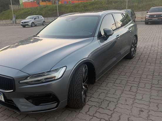 VOLVO-V60-2.0 T5 GASOLINA MOMENTUM GEARTRONIC VOLVO-V60-2019