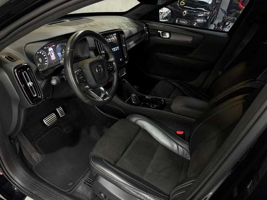 VOLVO-XC40-1.5 T5 RECHARGE R-DESIGN GEARTRONIC VOLVO-XC40-2021