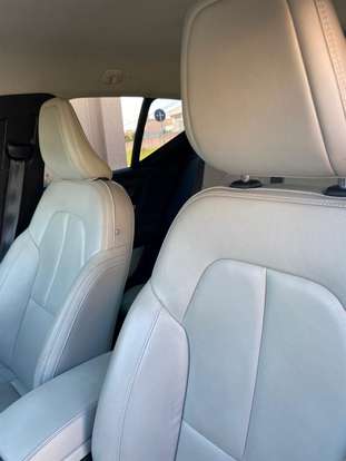 VOLVO-XC40-2020