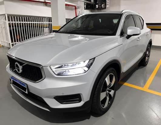 VOLVO-XC40-2.0 T4 GASOLINA MOMENTUM GEARTRONIC VOLVO-XC40-2020