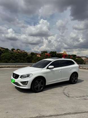 VOLVO-XC60-2.0 T5 R DESIGN TURBO GASOLINA 4P AUTOMÁTICO VOLVO-XC60-2013