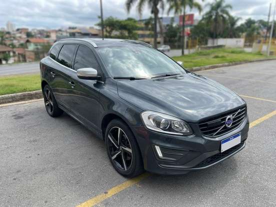 VOLVO-XC60-2015