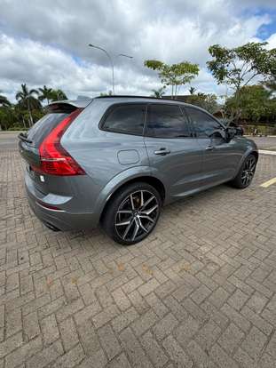 VOLVO-XC60-2020