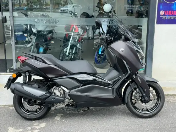 YAMAHA XMAX 300 CONNECTED ABS 