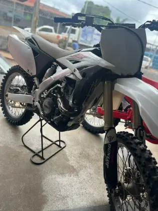 YAMAHA YZ 250F 