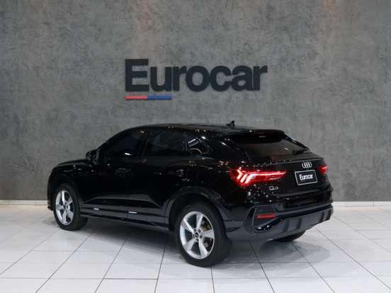 AUDI-Q3-2.0 40 TFSI GASOLINA SPORTBACK PERFORMANCE BLACK QUATTRO TIPTRONIC AUDI-Q3-2022