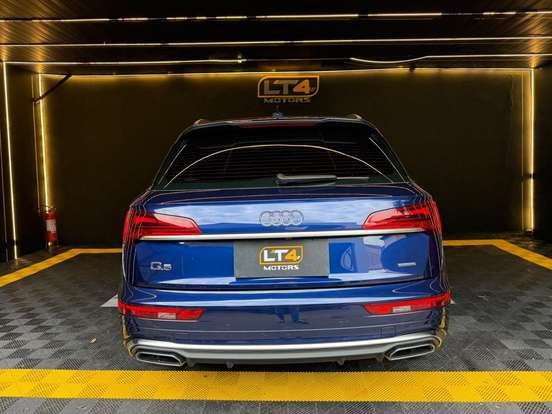 AUDI-Q5-2023