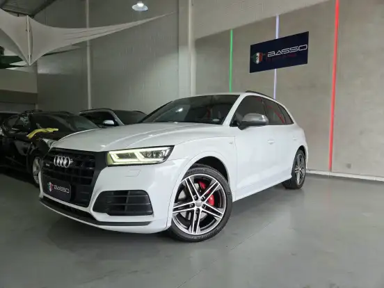 AUDI-SQ5-2018