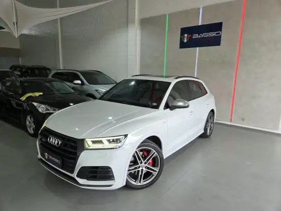 AUDI-SQ5-2018