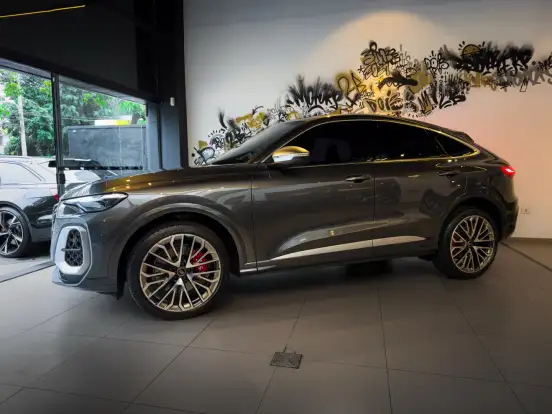 AUDI-SQ5-2025