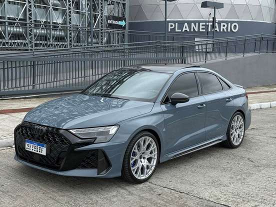AUDI-RS3-2025