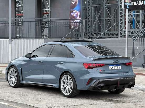AUDI-RS3-2025