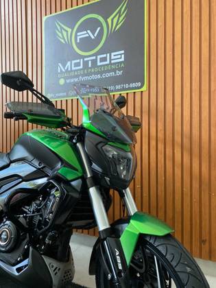 BAJAJ DOMINAR 400 