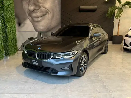 BMW-320i-2020