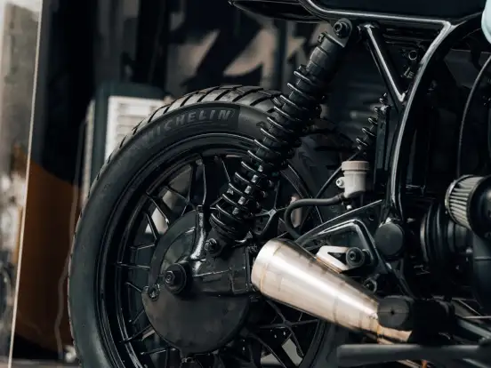 BMW-R 100 RS BMW-R 100 RS-1988