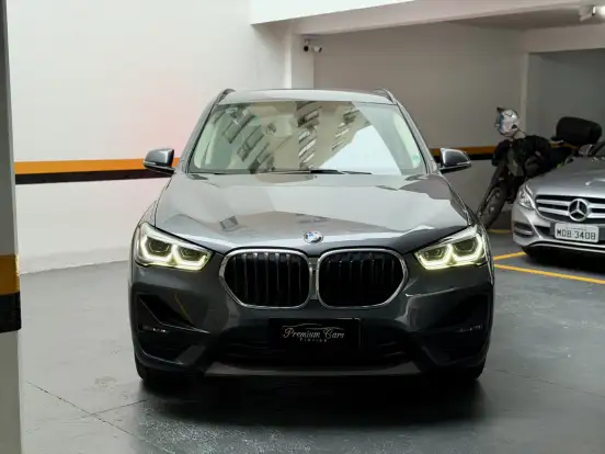BMW-X1-2021