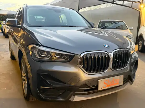BMW-X1-2021