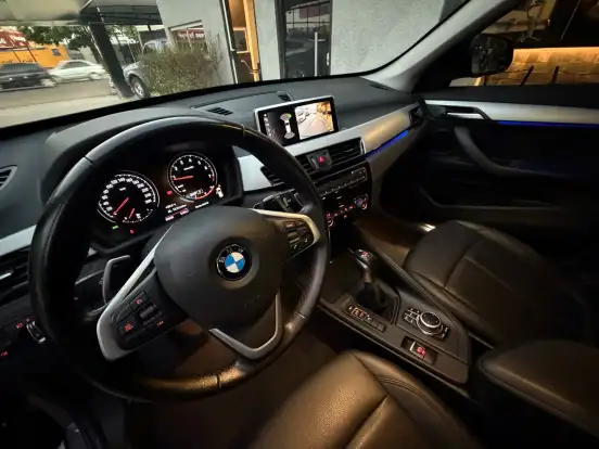 BMW-X1-2021