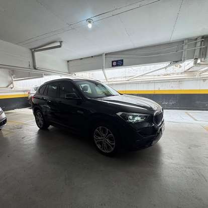 BMW-X1-2021
