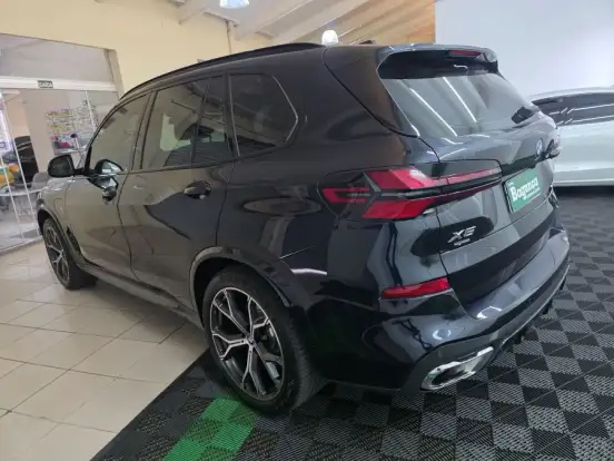 BMW-X5-3.0 I6 TURBO HÍBRIDO XDRIVE50E M SPORT AUTOMÁTICO BMW-X5-2025