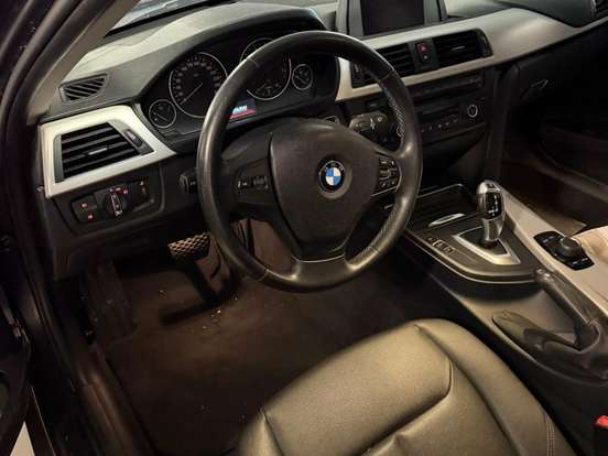 BMW-320i-2.0 SPORT GP 16V TURBO ACTIVE FLEX 4P AUTOMÁTICO BMW-320i-2013