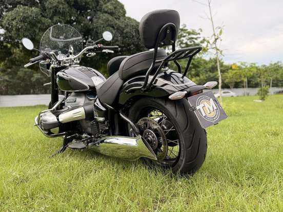 BMW-R 18-2022