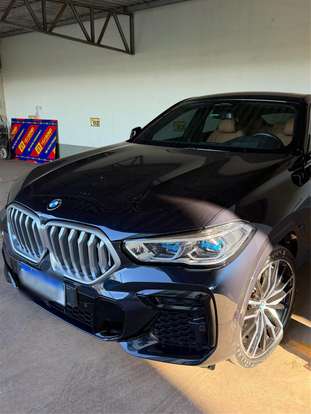 BMW-X6-2021