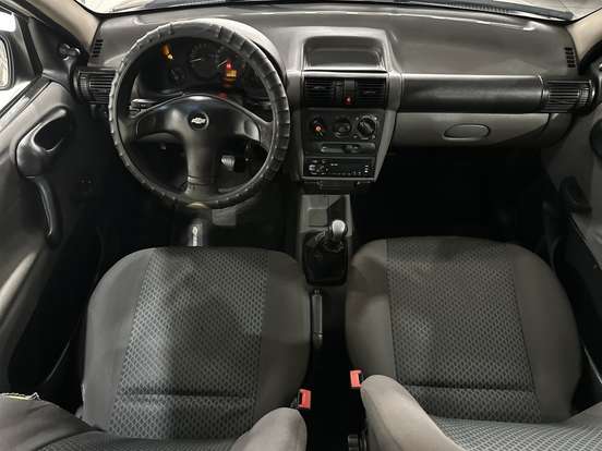 CHEVROLET-CLASSIC-2011