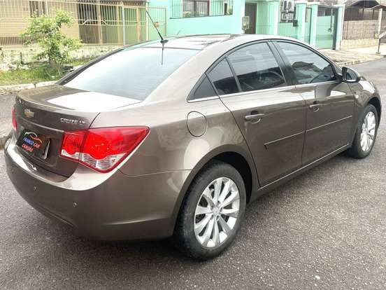 CHEVROLET-CRUZE-2015