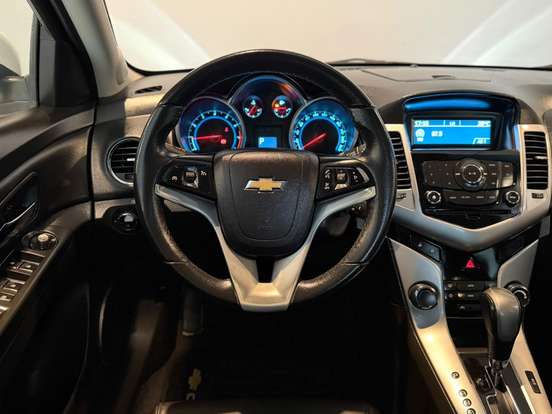 CHEVROLET-CRUZE-2015