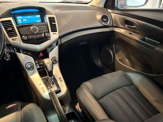 CHEVROLET-CRUZE-1.8 LT 16V FLEX 4P AUTOMÁTICO CHEVROLET-CRUZE-2015