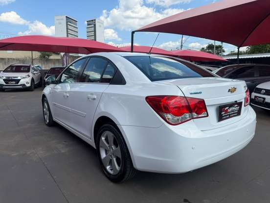 CHEVROLET-CRUZE-1.8 LT 16V FLEX 4P AUTOMÁTICO CHEVROLET-CRUZE-2013