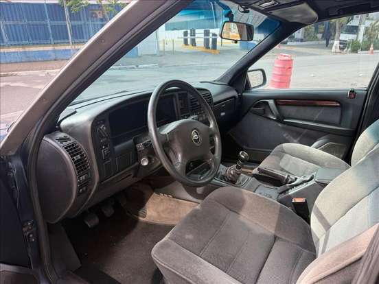 CHEVROLET-OMEGA-1993