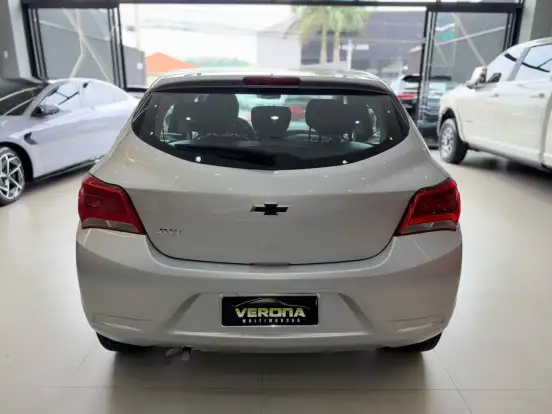 CHEVROLET-ONIX-2021
