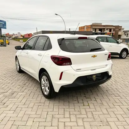 CHEVROLET-ONIX-2024