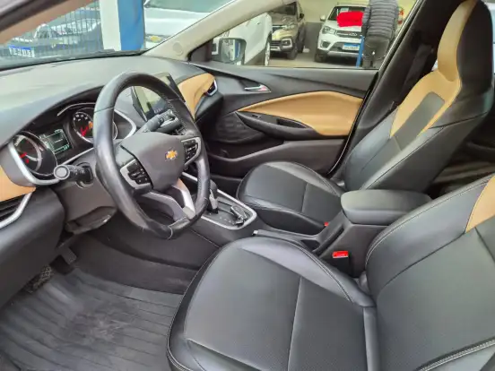 CHEVROLET-ONIX-2020