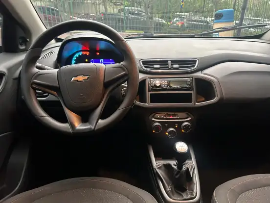 CHEVROLET-ONIX-2013