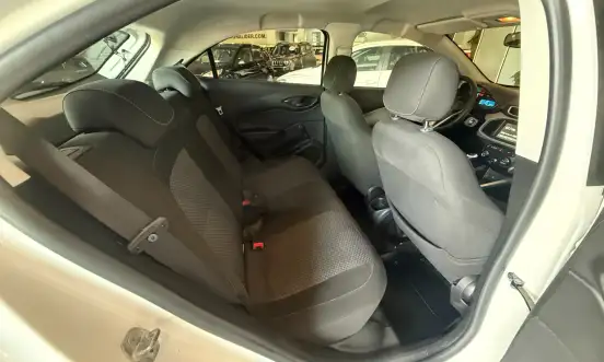 CHEVROLET-ONIX-2018