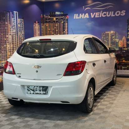 CHEVROLET-ONIX-2018