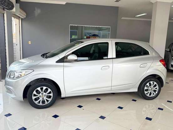 CHEVROLET-ONIX-1.0 MPFI LS 8V FLEX 4P MANUAL CHEVROLET-ONIX-2015