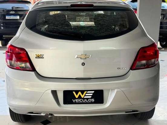 CHEVROLET-ONIX-1.0 MPFI LS 8V FLEX 4P MANUAL CHEVROLET-ONIX-2015